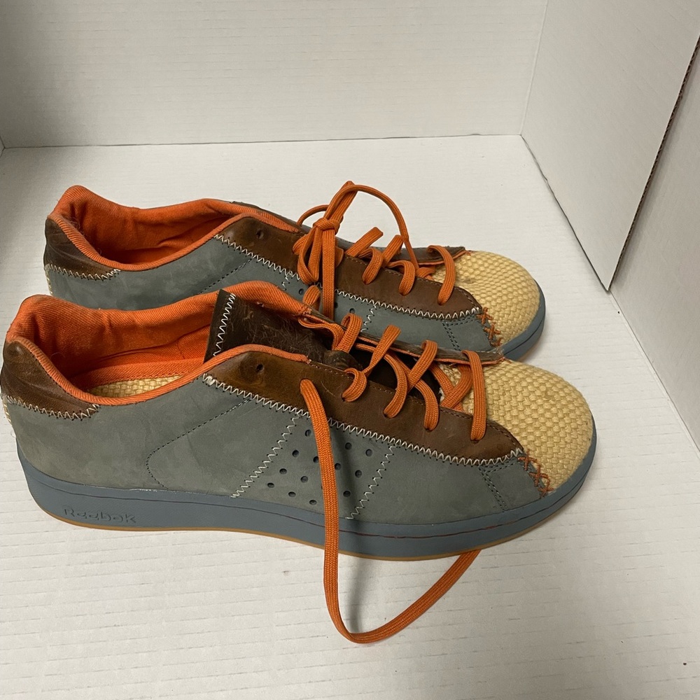 Mens RB 701 shoes. Gently worn.